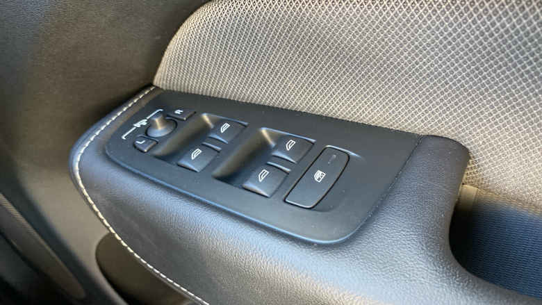 Volvo Xc60 2.0 B4D R DESIGN Pro 5dr AWD Geartronic Diesel Estate